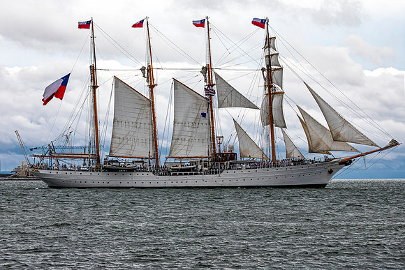 B/E Esmeralda