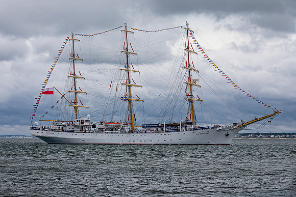 Dar Mlodziezy Sail Training Ship