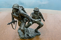 WW II Memorial Soldier Statue Veterans Memorial Soldiers