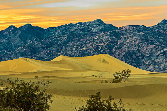 Sunrise over Mesquite Flat Sand Dunes in Death Valley