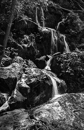 Place of a Thousand Drops Falls