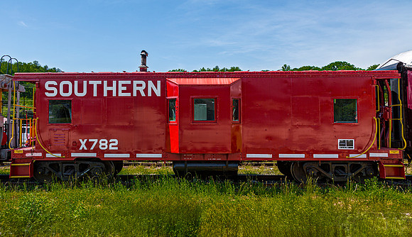 Red Southern X782 Caboose Train Car