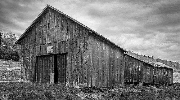 Old Barn in Pine Township