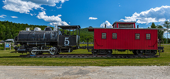 Vintage Steam Locomotive and Caboose